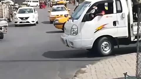 Iraq: Car Bombing in Bagdad kille 4 several injured