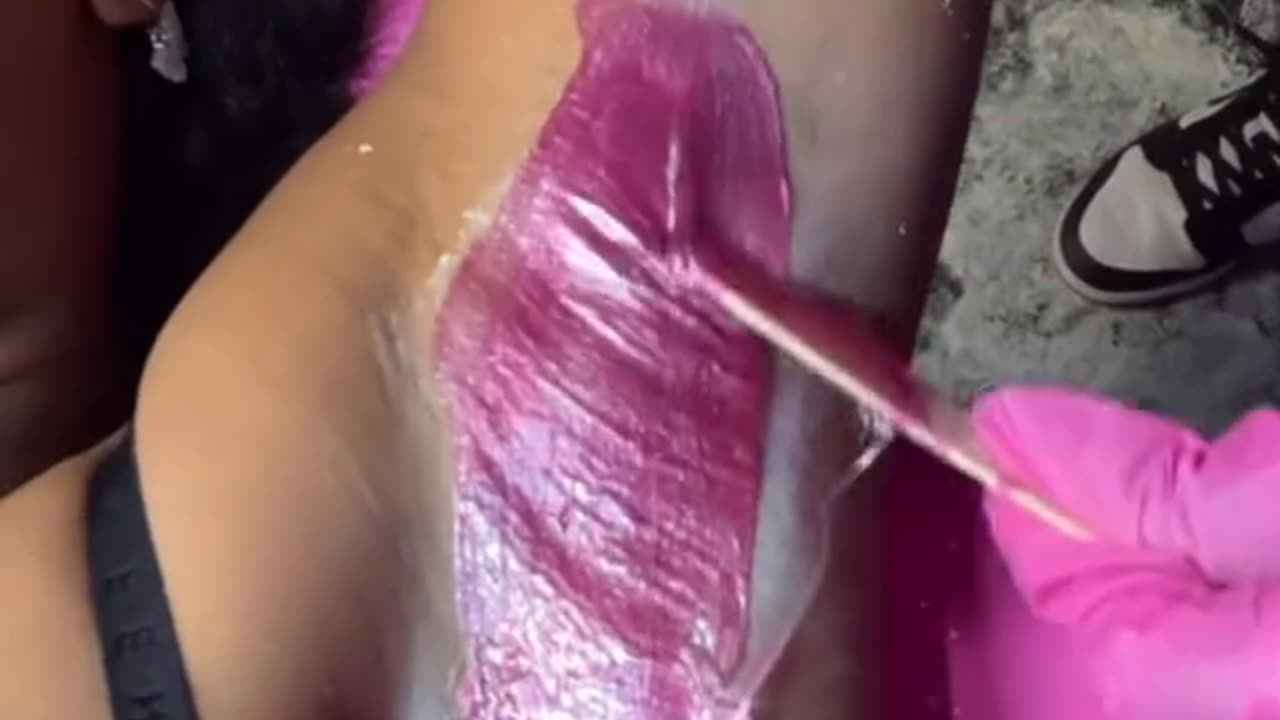 Underarm Waxing with Tickled Pink Hard Wax | SilkySuite