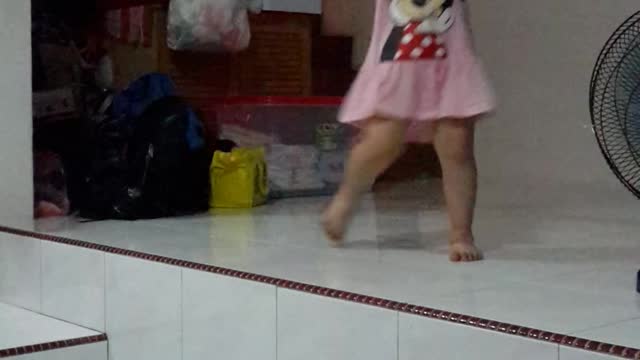 baby Sing the song