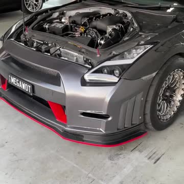 Nissan R35 GTR Engine Bay