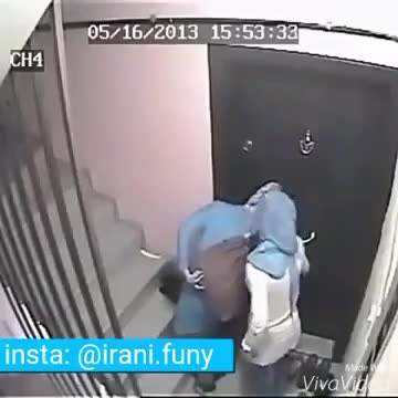 CCTV caught women breaking into a home for burglary - Tehran
