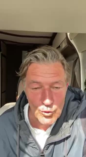 Pensées pour Natacha ! – La Minute de Ricardo