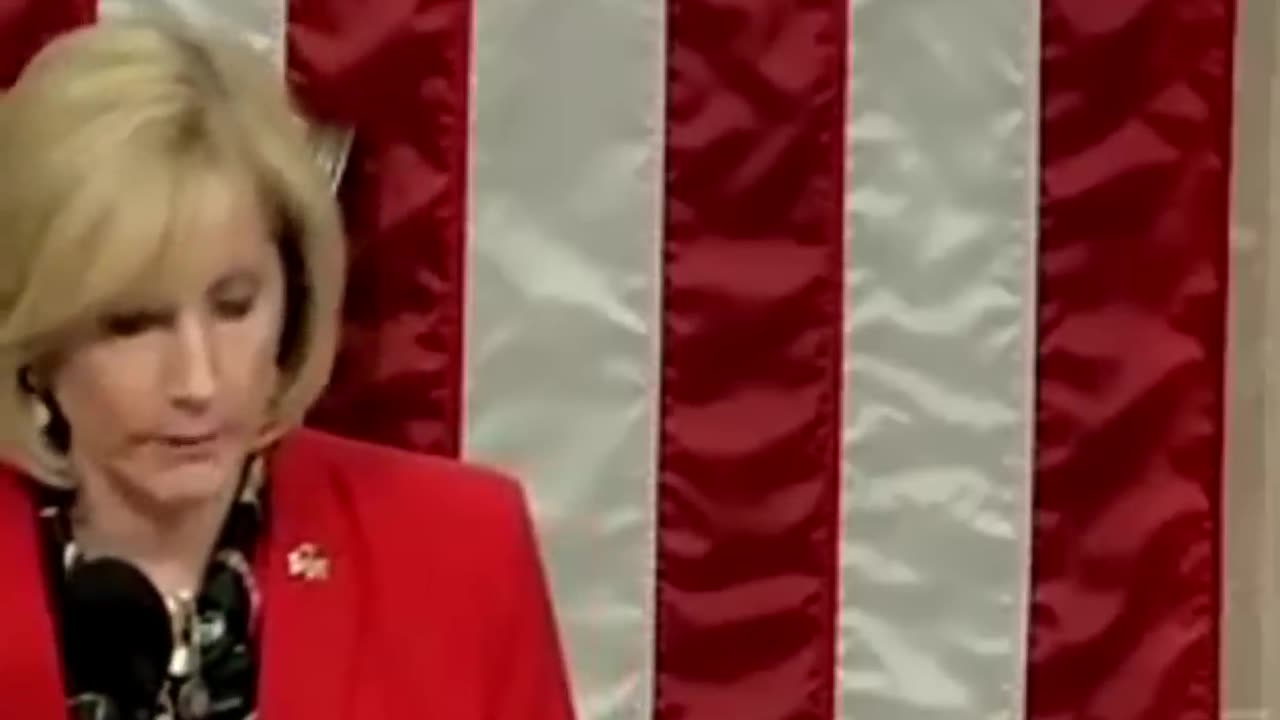 Brave Congresswoman Gets Up And Completely HUMILIATE Nancy Pelosi, Gets A Standing Ovation.