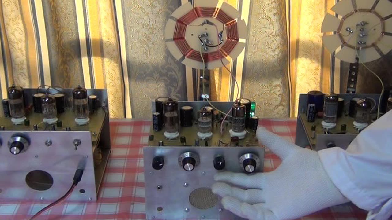 Modernized Experimental 3-TUBE Regenerative Radio