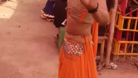 Girl dancing video