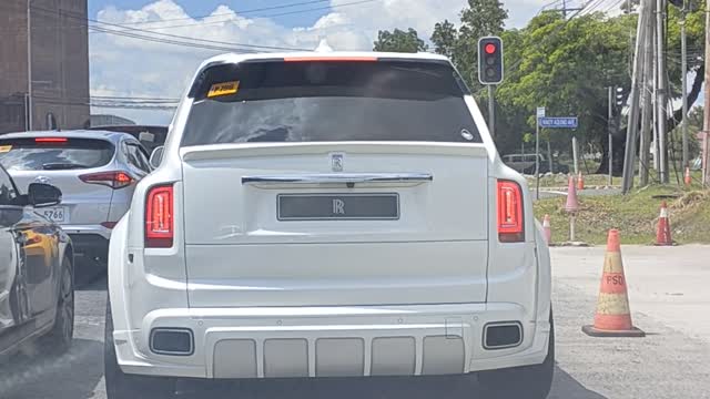 What a car.. Rolls Royce