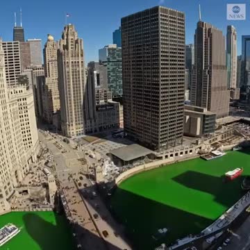 Chicago River turns green for St. Patrick's Day