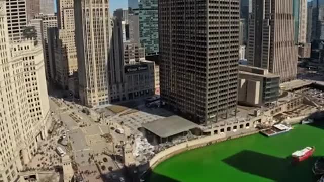 Chicago River turns green for St. Patrick's Day