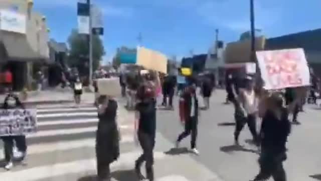 BLM & Antifa Riots 2020 - 2020-05-30-20-43-02-LA-protest.mp4