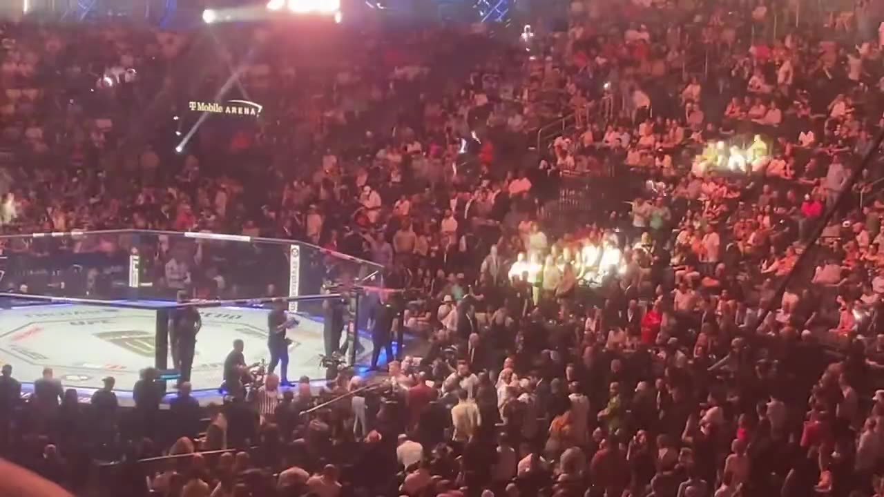 Dricus Du Plessis Walkout UFC 290 (REUPLOAD)
