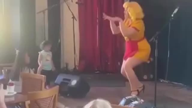 Drag Show with Children - Weirdness