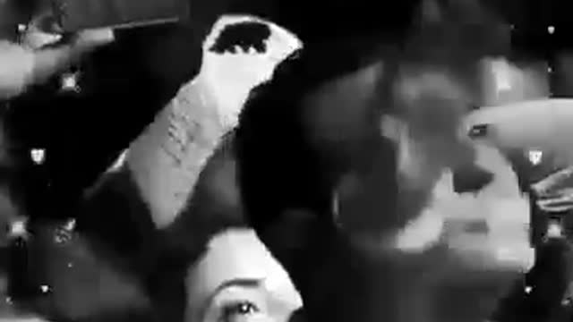 عمرو دياب يبدع فى الحفلة