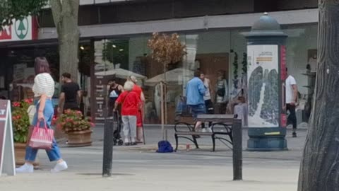 Cigány kulturális műsor Győrben: bokszmeccs a Spar előtt II.