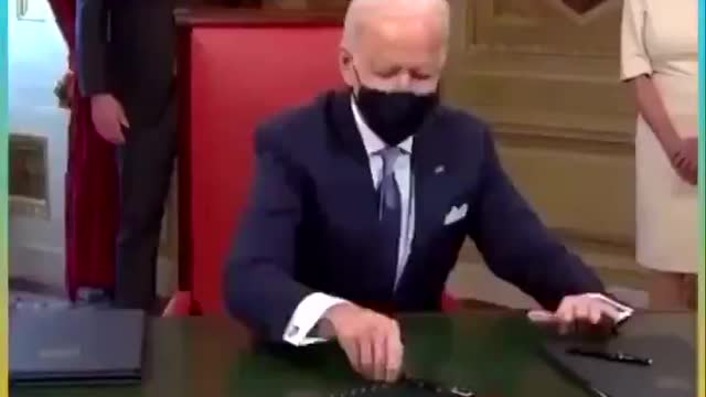 Biden doesn't know what he's signing