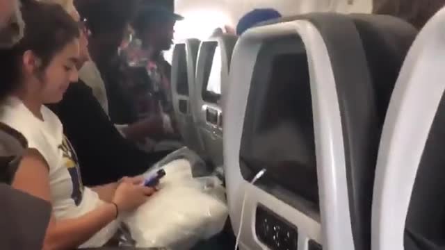 Cam Newton tries to negotiate seat exchange on flight