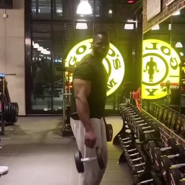 Crazy moment in the gym