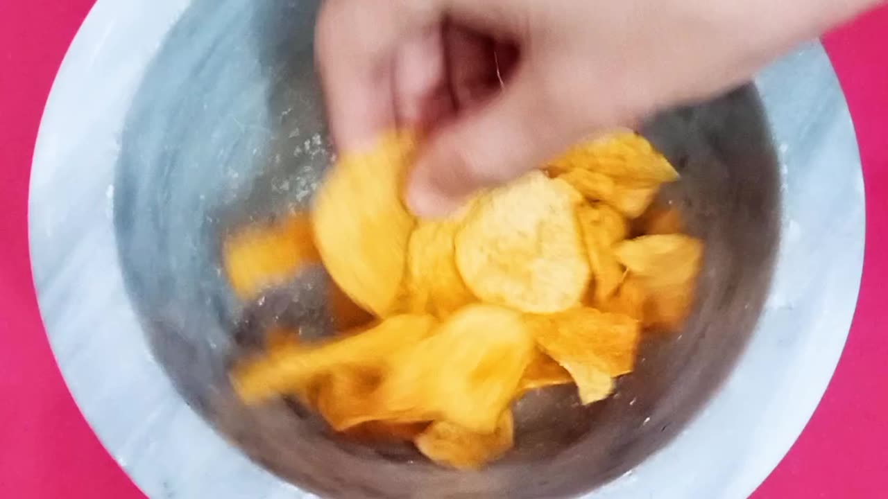 Satisfying Crushing Paprika Lays ✅💥💯