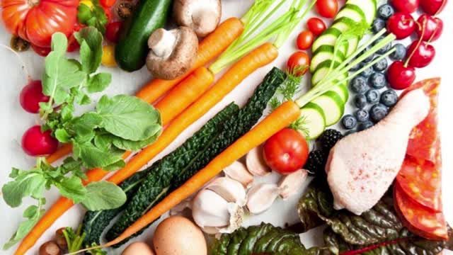 10 HEALTH BENEFITS OF LOW-CARBS AND KETOGENIC DIETS - KETOGENIC DIET BENEFITS
