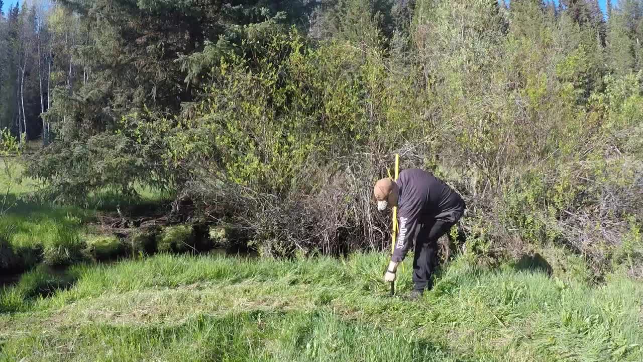 No-Drag and the Multi-post family, temporary electric fencing system.