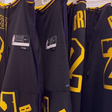 Kristin Juszczyk designs Kobe Bryant-inspired pants