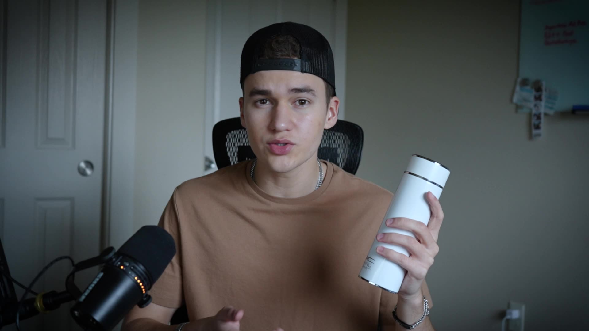 Hydrate better with Tuning Elements Auqatune Water Bottles!