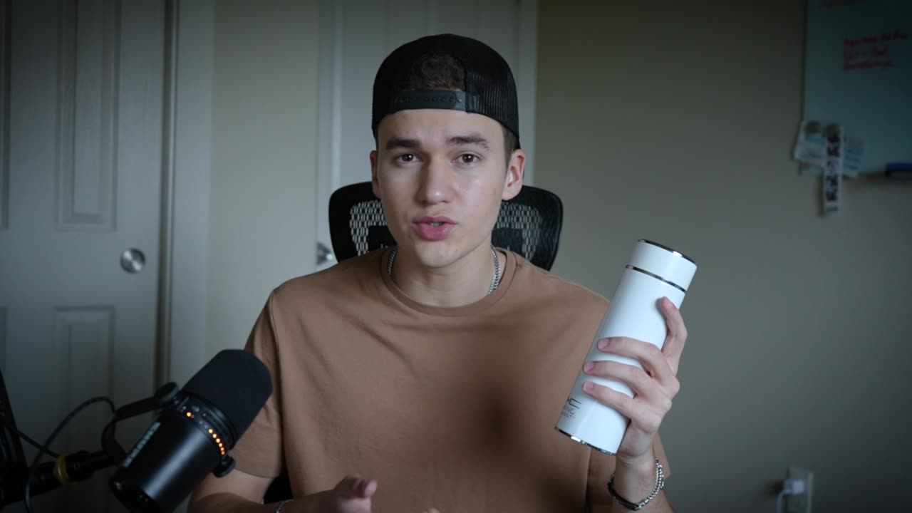 Hydrate better with Tuning Element's Auqatune Water Bottles!