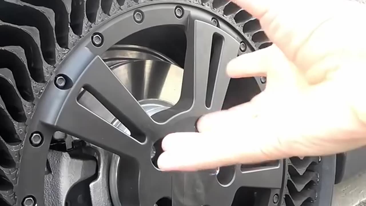 Why Don't We Use Airless Tires Yet