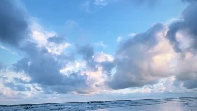 Sea is a piece of 🌎