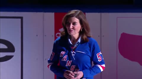 Hockey Fans Loudly Boo When NY Gov. Hochul Introduced