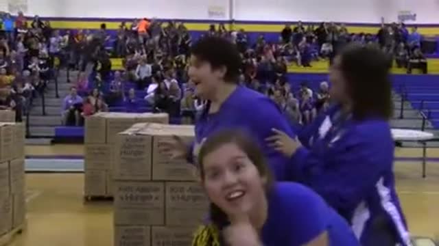 Mom Wins School Tuition For Her Daughter With Improbable Shot!