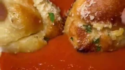 Garlic knots