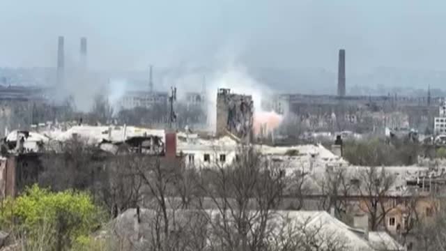 Mariupol wahllos bombardiert!