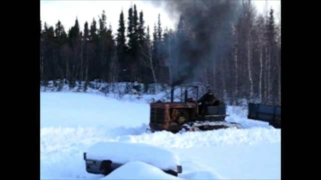 TD-18 IH Crawler doing a smoke show in 2009 March 18 2022