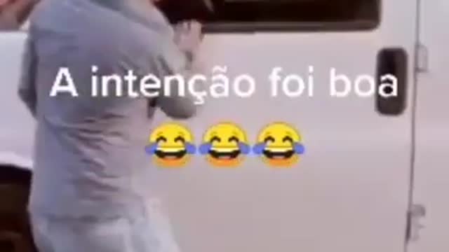 Atrapalhando o trabalho