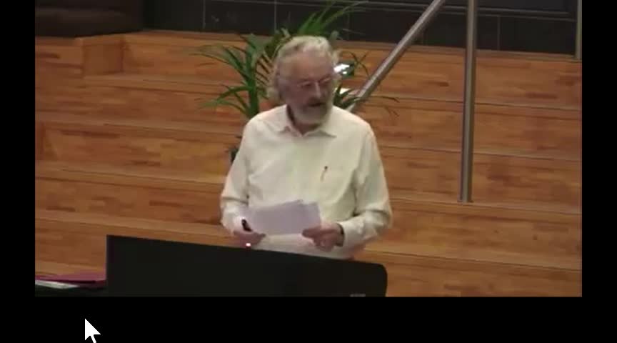 Arts spreekt zijn zorgen uit tijdens een gemeenteraad in Horst a/d Maas