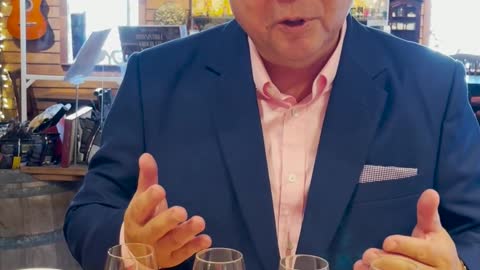 Top 7 Wine Etiquette Tips for Beginners