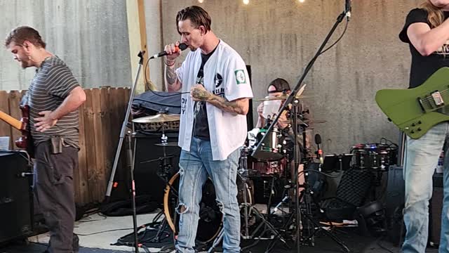 Layne's Calling "Praying On Deaf Ears"