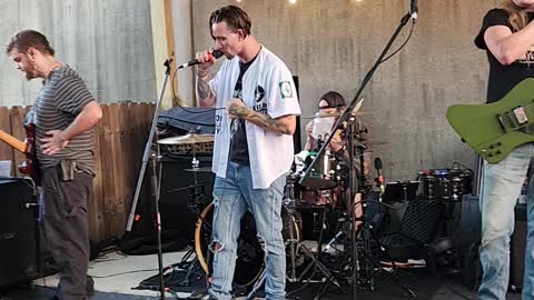 Layne's Calling "Praying On Deaf Ears"