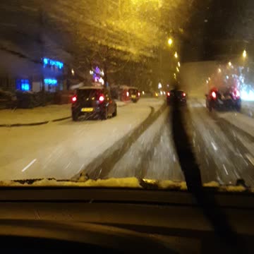 Snowing right now On Birmingham Tipton and West Brom drive safe 02/01/2021
