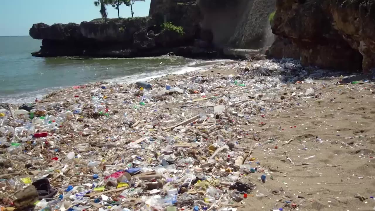 I Cleaned Up the World’s Dirtiest Beach #TeamSeas