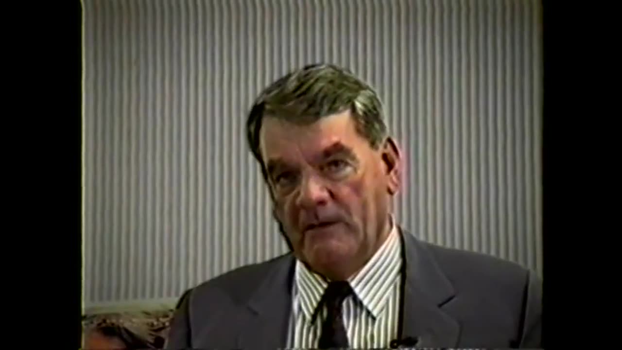 David Irving - Tampa, FL - Speech + Questions from the Audience answered 1996.