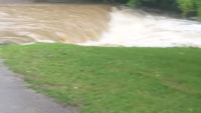 Rushing water at Lodi community park