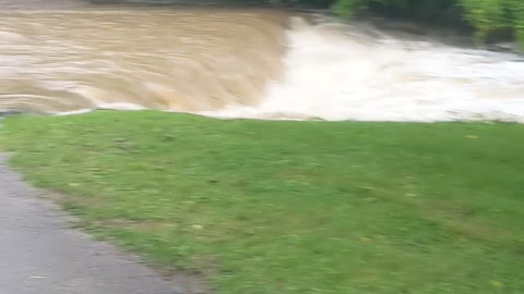 Rushing water at Lodi community park