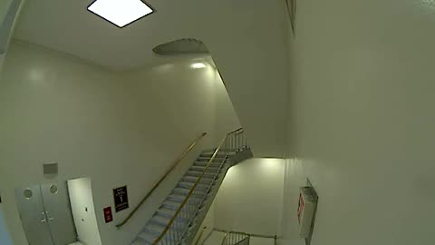 3152RHOB01Stair7_2021-01-05_16h00min03s517ms.mp4