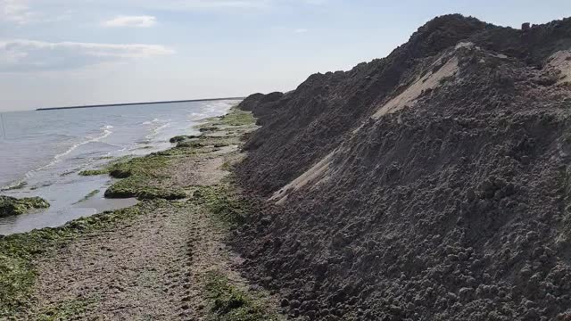 Caorle e Covid-Free. Stanno per caso facendo una zona per i soli vaccinati?