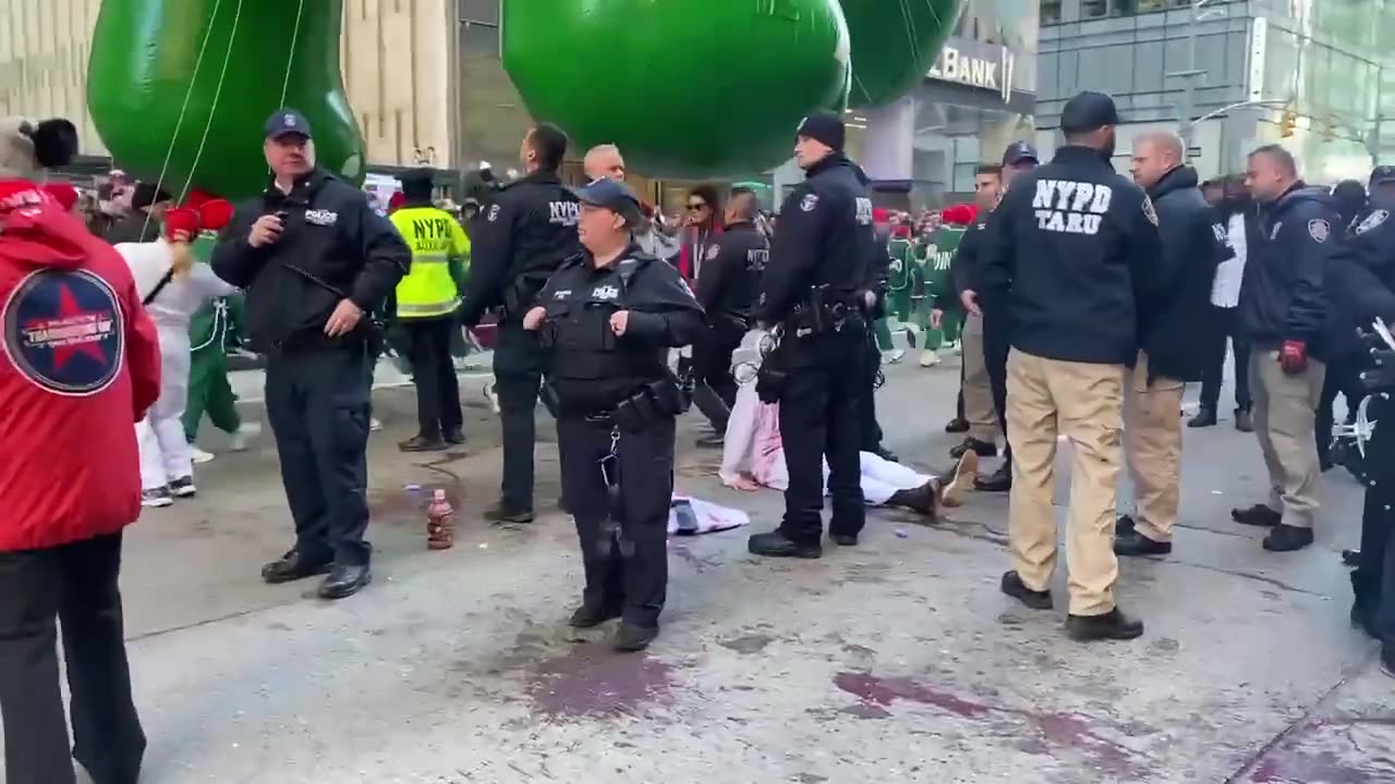 Pro-Palestinian protesters have glued their hands to 6th Avenue