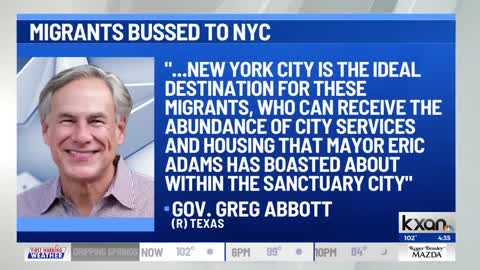 Migrants arrive in New York from Texas