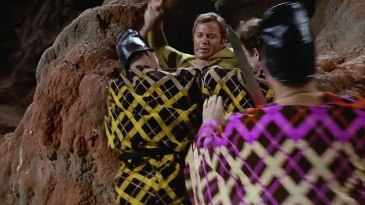 Star Trek S03E08 For the World is Hollow and I Have Touched the Sky