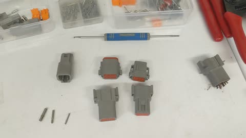 Jr Ready Deutsch connector size comparison