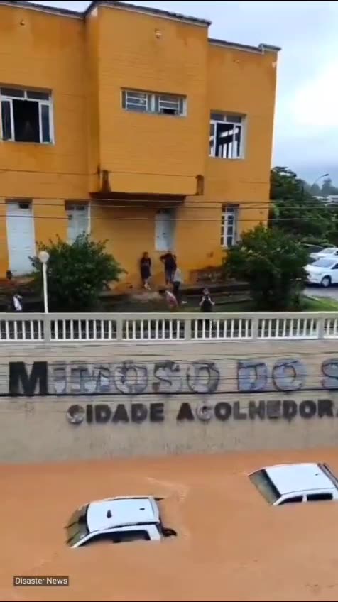 Lluvias en Brasil dejan varios muertos, miles desplazados y ciudades inundadas